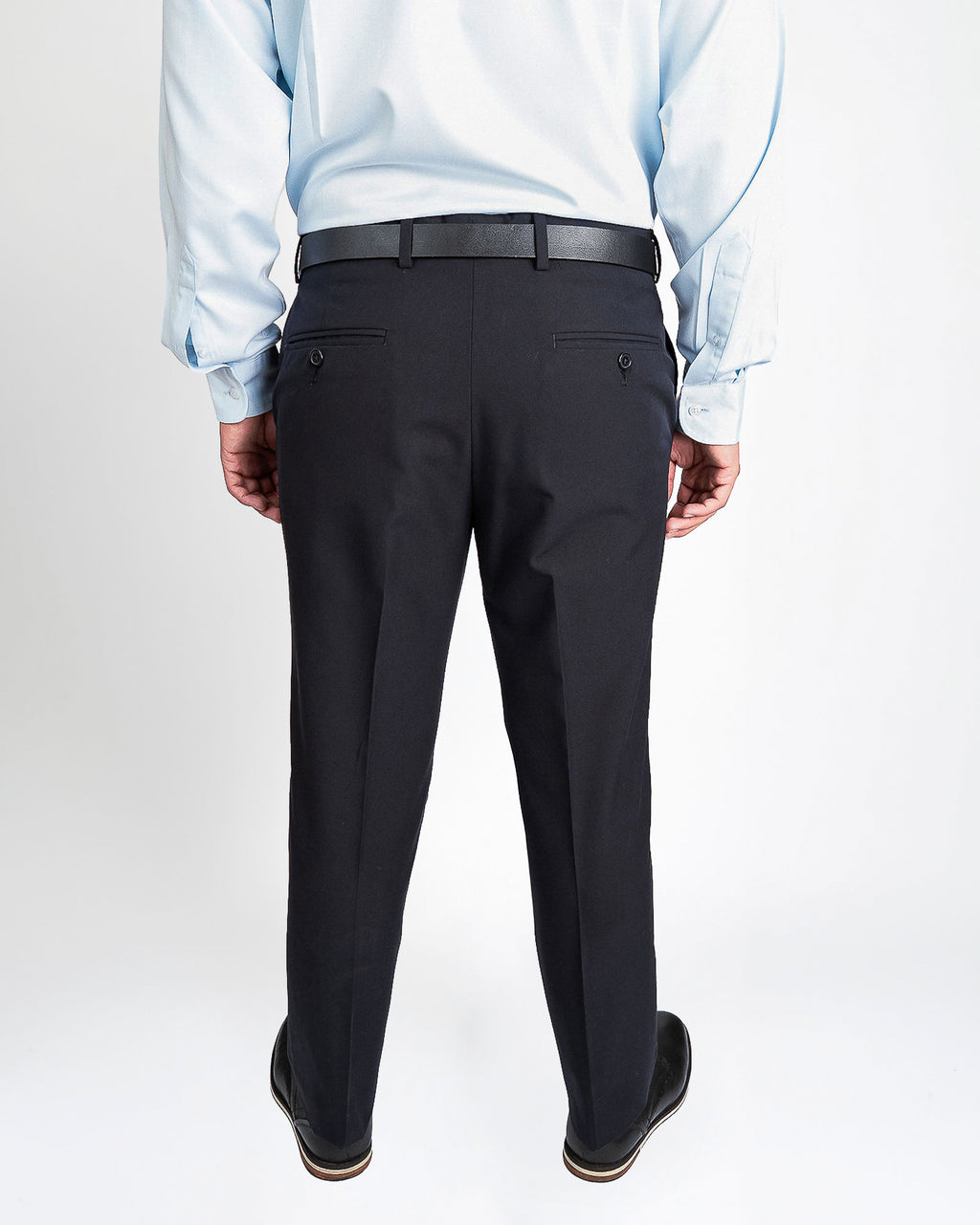Pantalón de vestir azul marino, de espalda