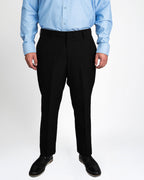 Pantalón casual negro, de frente