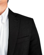 Saco negro semi slim, detalle de la solapa